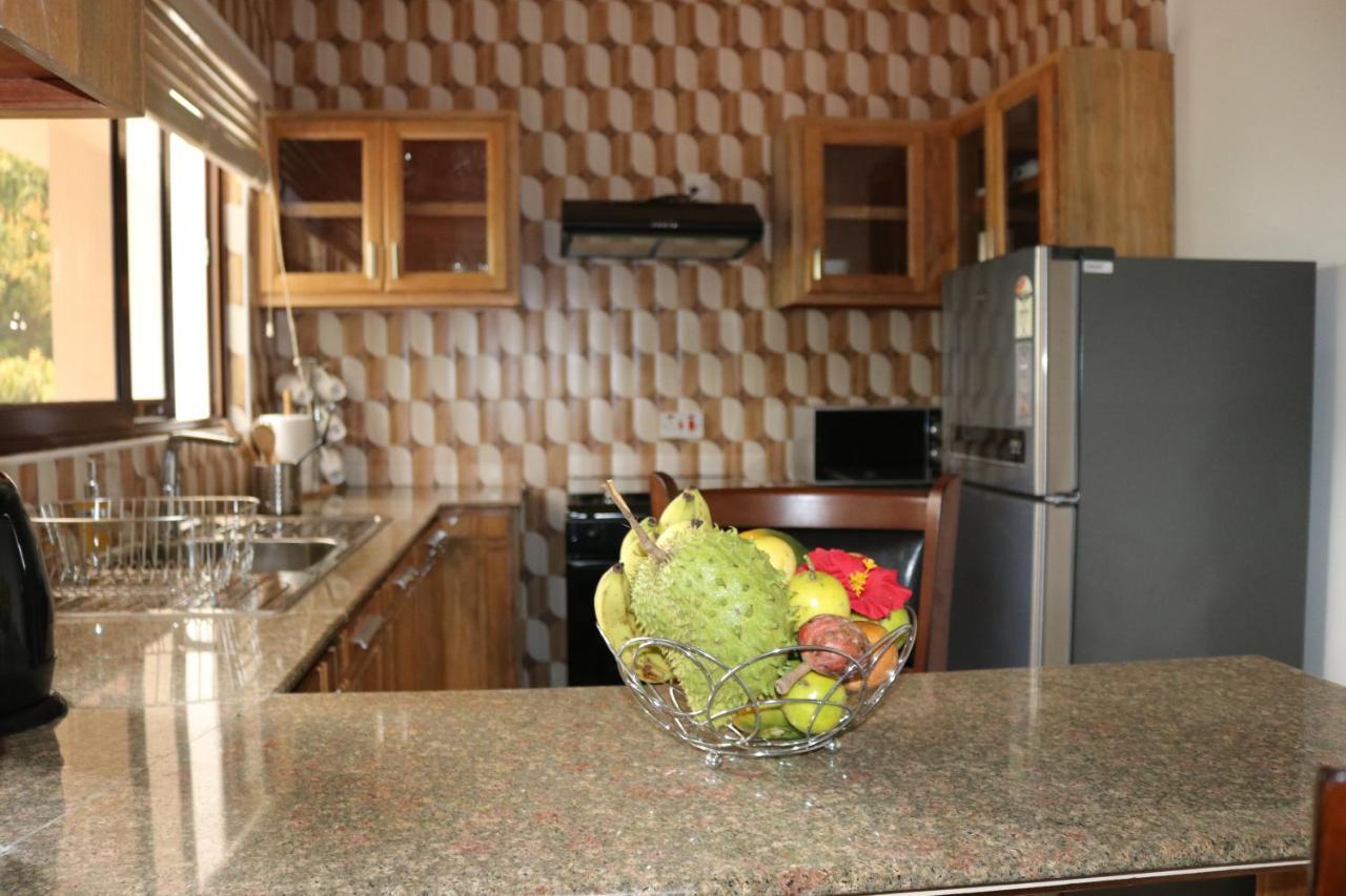 Tama'S Holiday Apartment فيكتوريا المظهر الخارجي الصورة