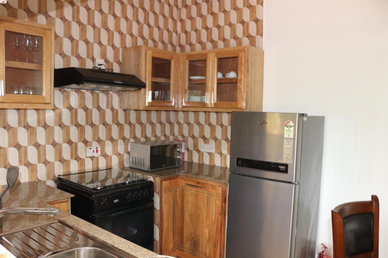 Tama'S Holiday Apartment فيكتوريا المظهر الخارجي الصورة